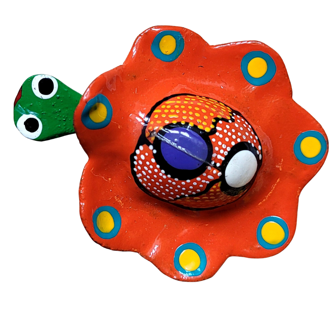 Bobble-head resin water turtle figures - made by an artisan from the Peruvian Amazon - Amazon Ecology
