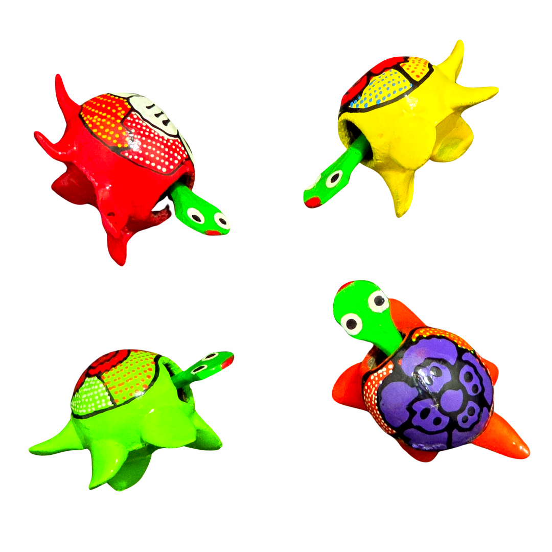 Bobble-head resin water turtle figures - made by an artisan from the Peruvian Amazon - Amazon Ecology