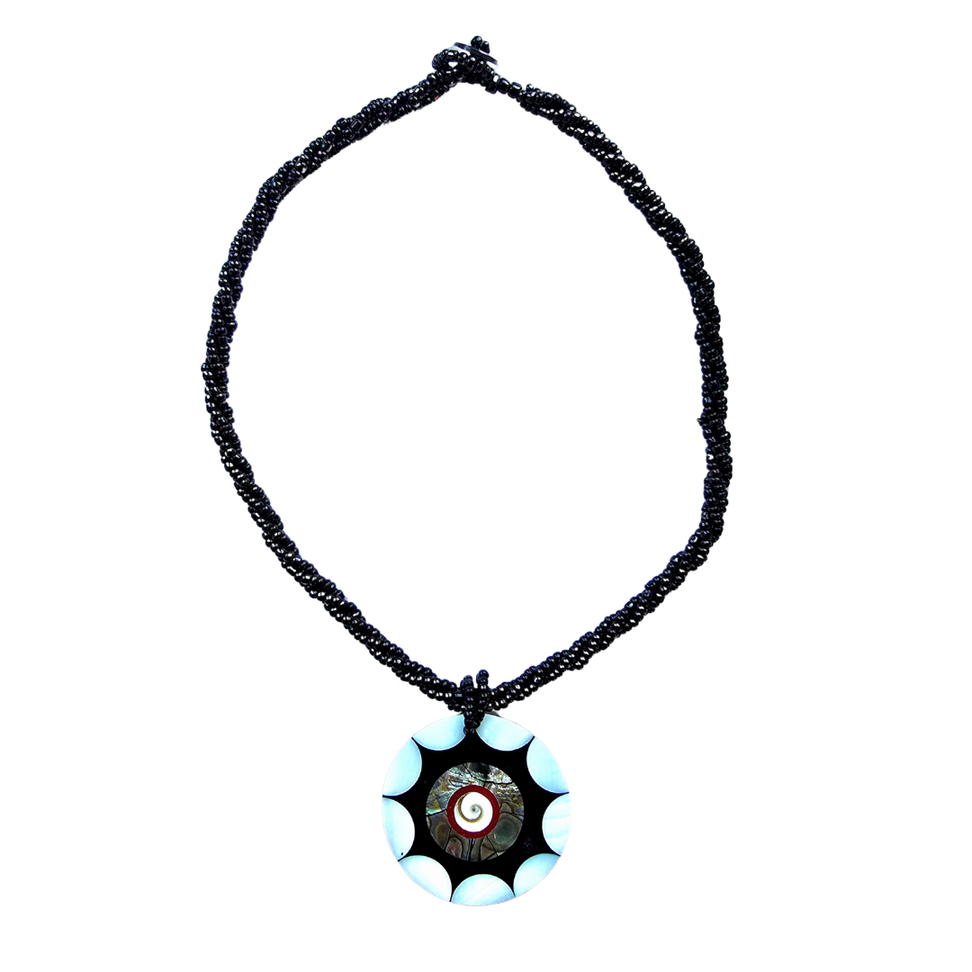 Black star abalone necklace from the Peruvian Amazon - Amazon Ecology