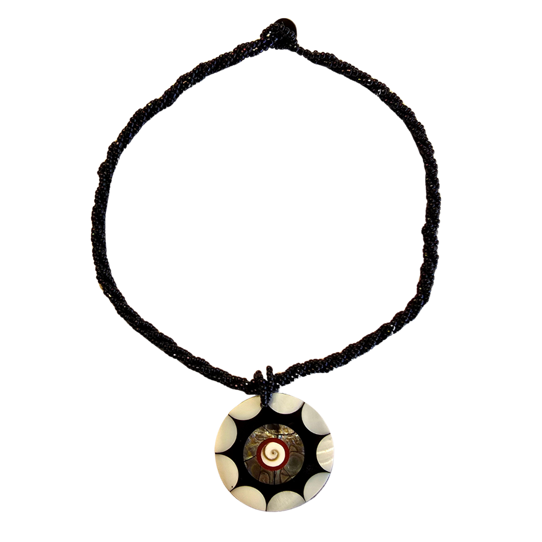 Black star abalone necklace from the Peruvian Amazon - Amazon Ecology