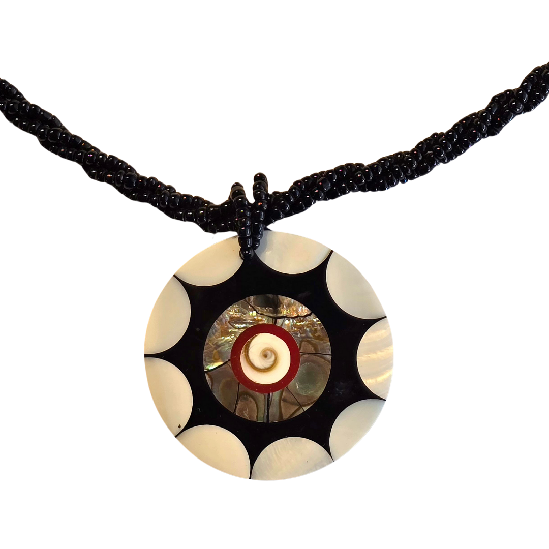 Black star abalone necklace from the Peruvian Amazon - Amazon Ecology