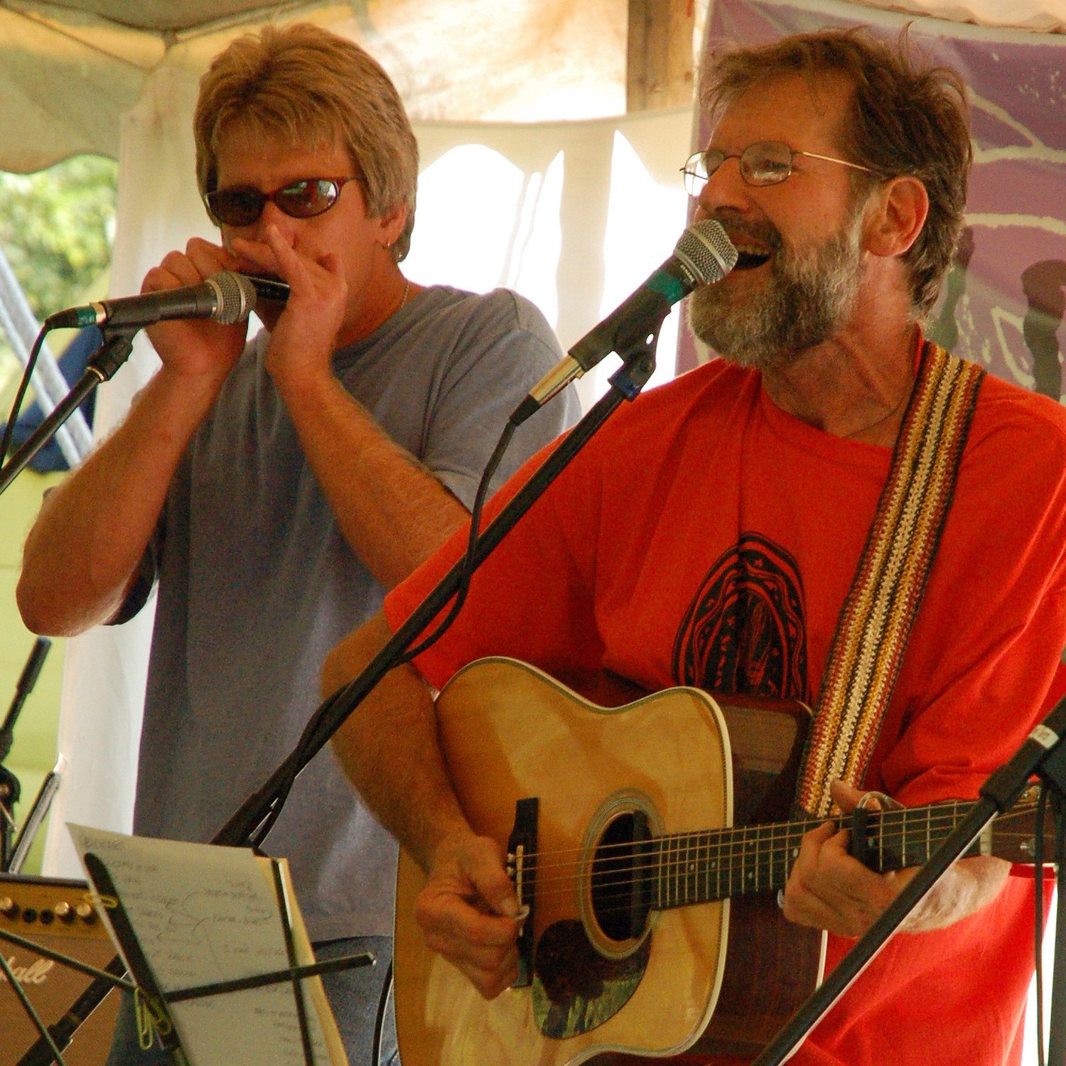 GS06A: Gary Gyekis playing with Amazon Guitar Strap at Crickfest with harmonica player - bushmaster model