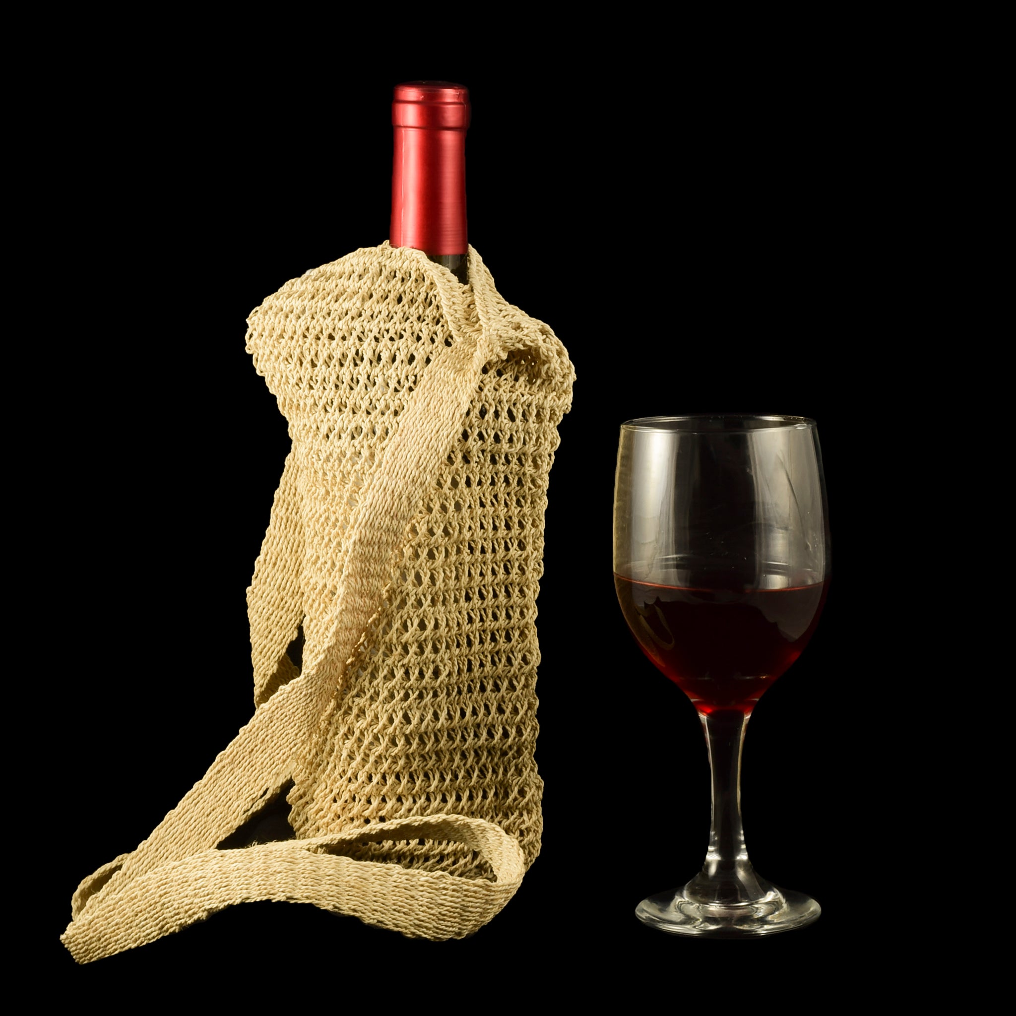 Fair-Trade Bottle Carrier/Wine Tote with natural white chambira - Amazon Ecology