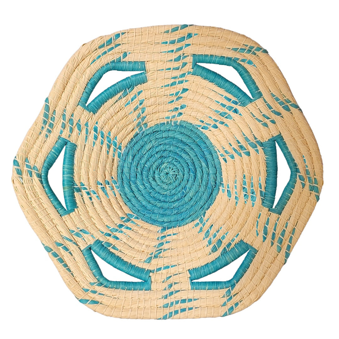 Six-sided premier chambira baskets with solid color center - made by artisans from the Peruvian Amazon