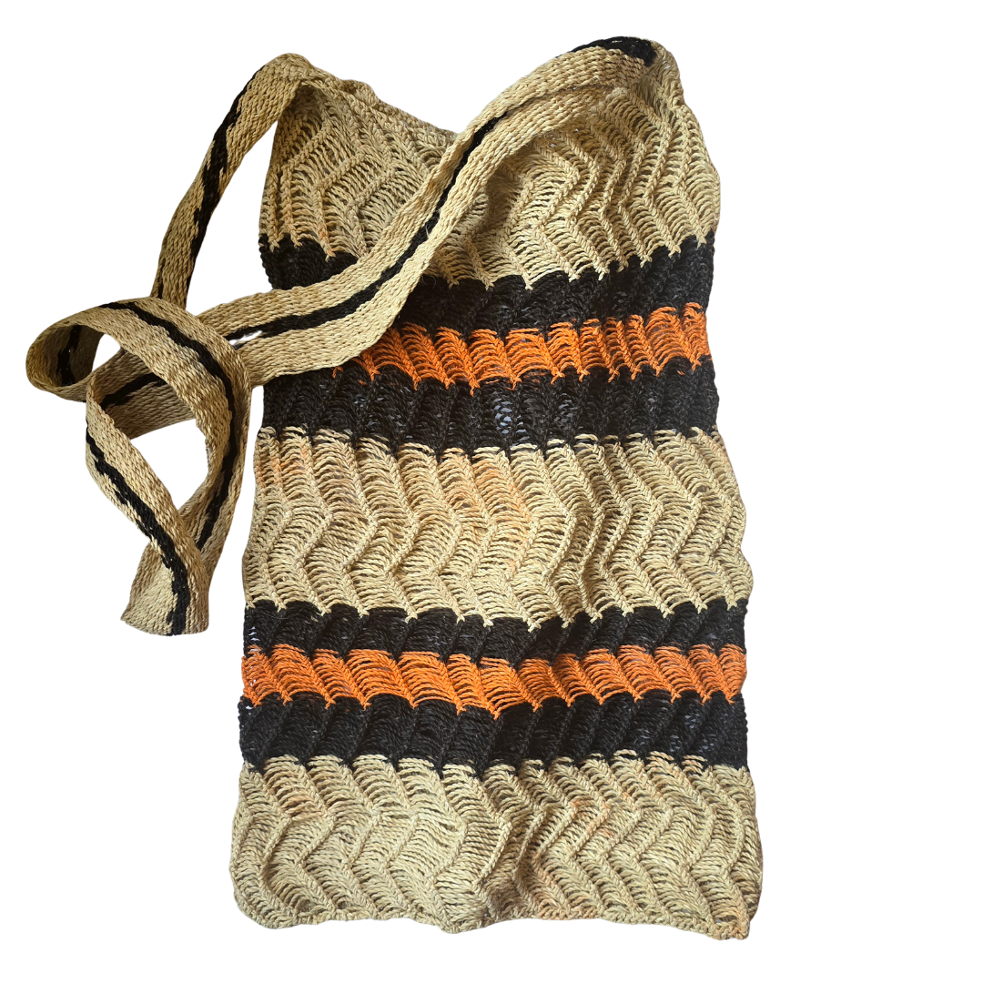 Chambira Shoulder Bag from Peru with black and orange stripes - Amazon Ecology