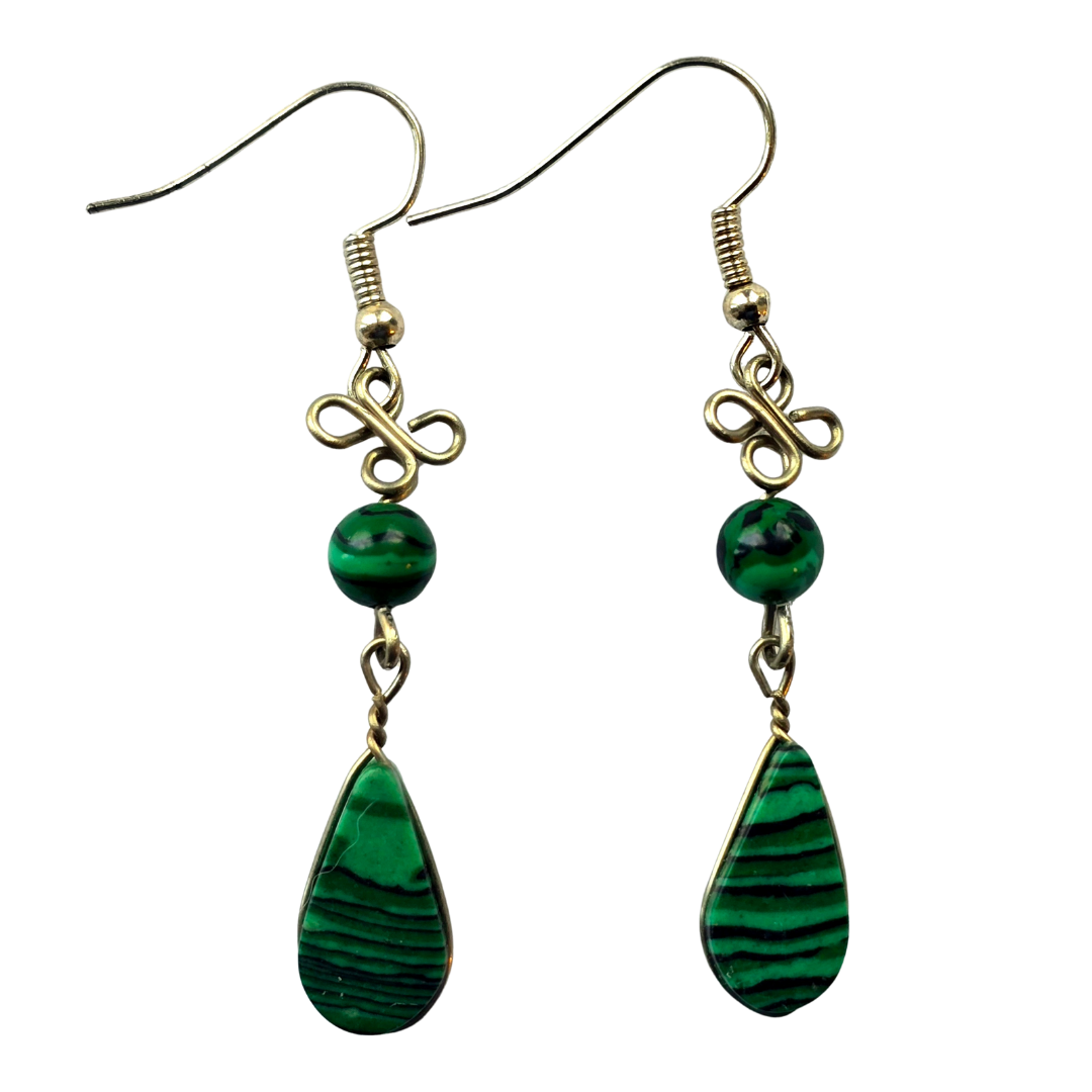Malaquite teardrop stone and silver wire earrings - from the Peruvian Amazon - Amazon Ecology