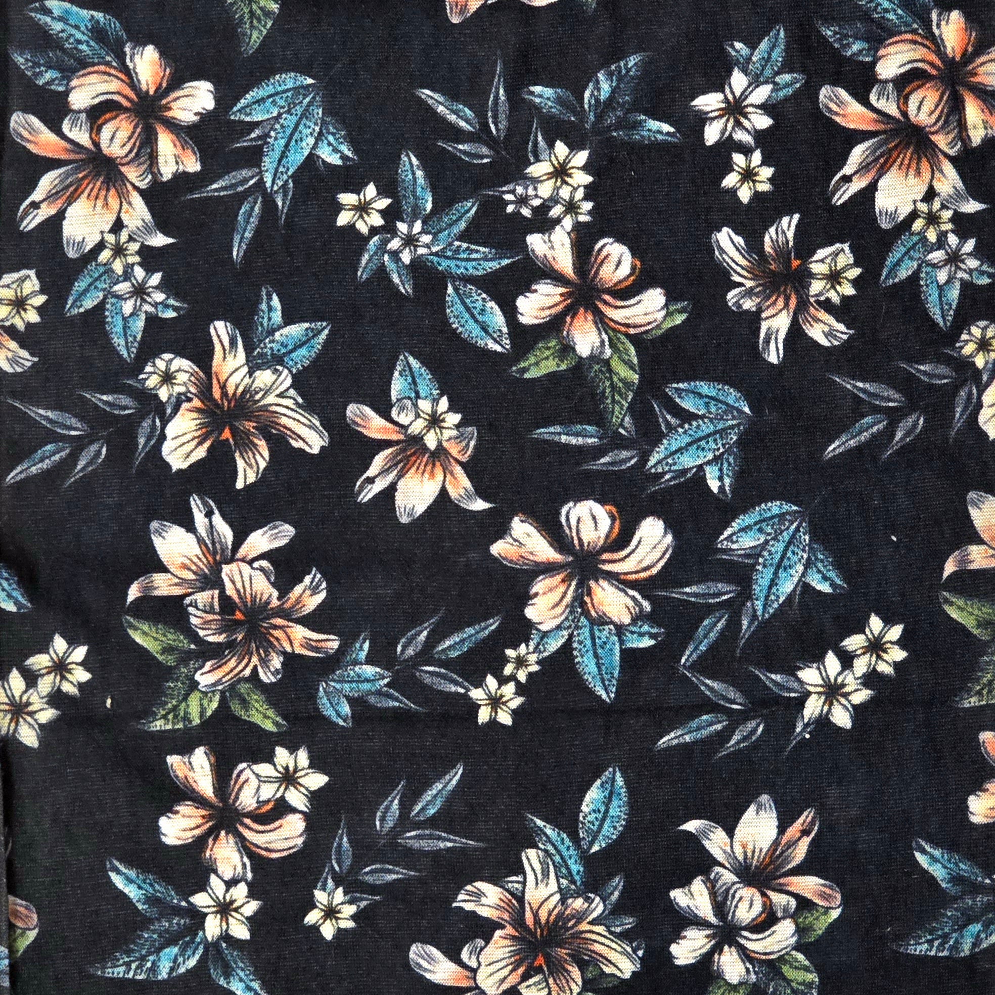 Multi-colored stretch nylon neck gaitors - Amazon Ecology