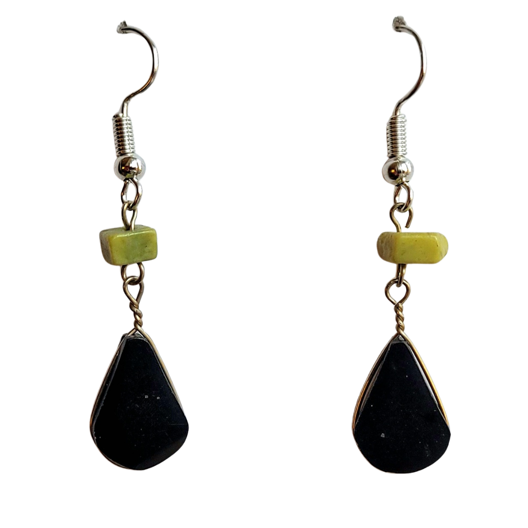 Stone and alpaca silver earrings - made by Peruvian Amazon artisans