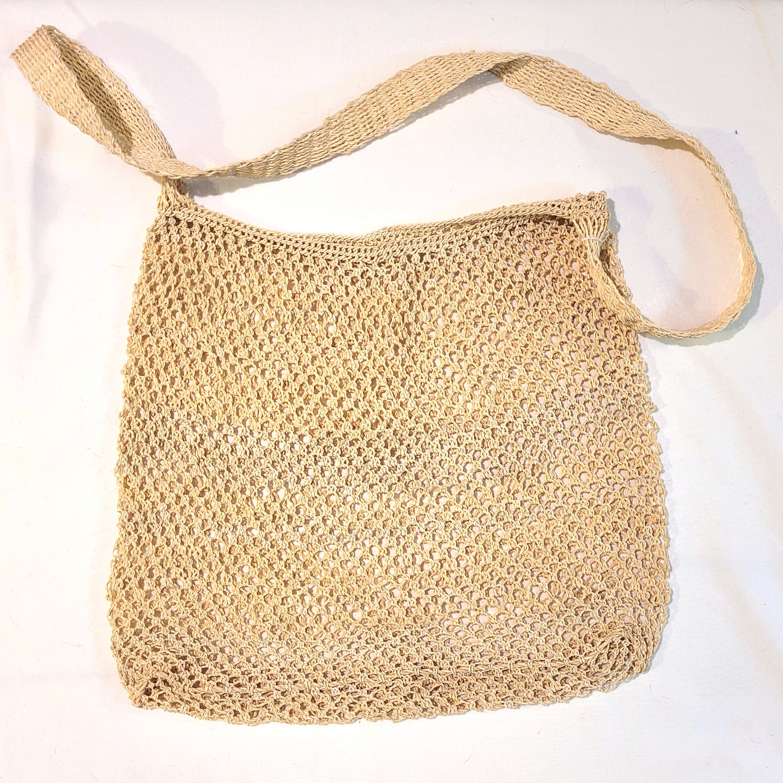 Natural Ivory colored Chambira Shoulder Bag made by a Peruvian Amazon artisan