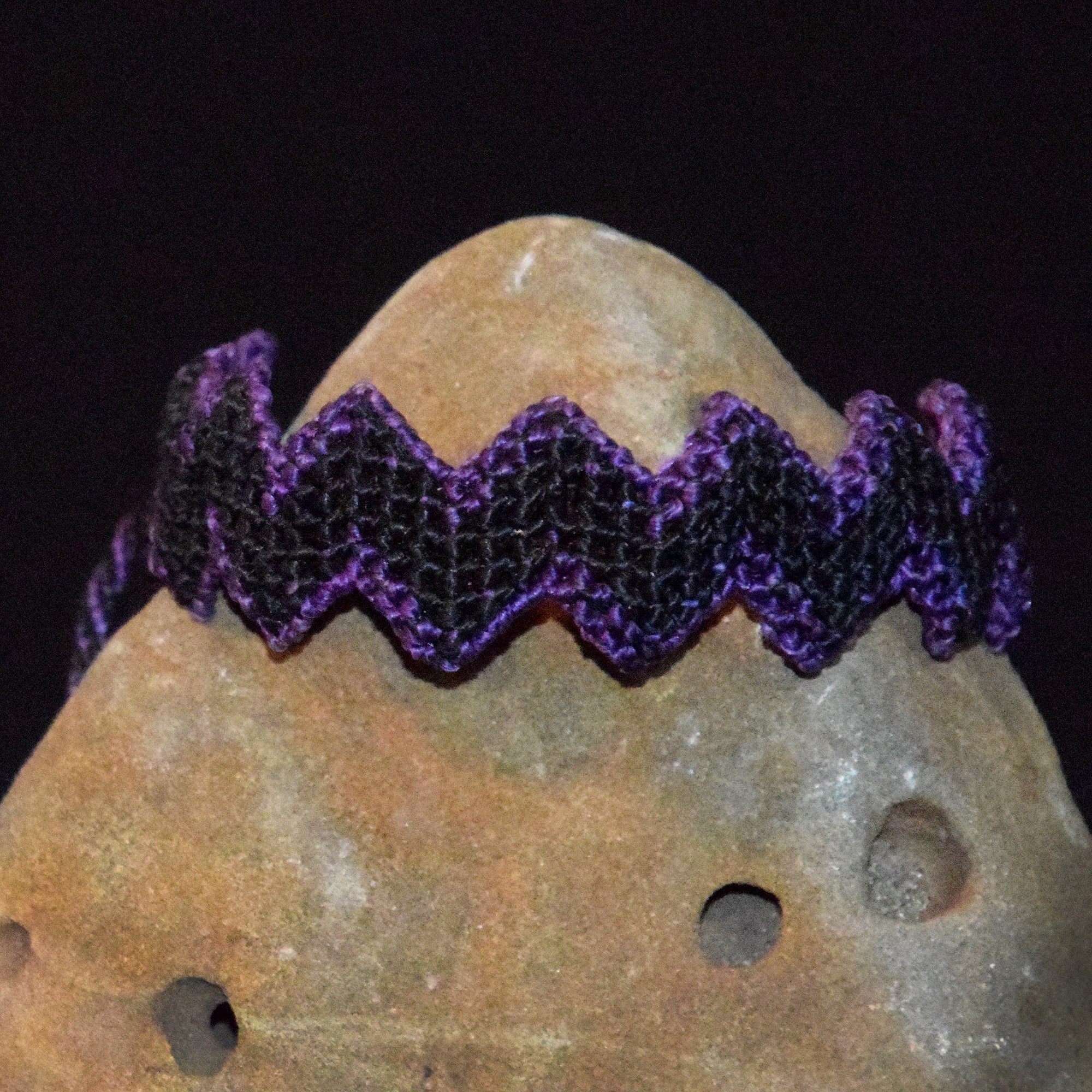 Rainbow zig-zag macrame bracelet