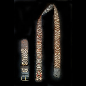 GS01A : Fair-trade hand-made Amazon guitar strap - black Anaconda model