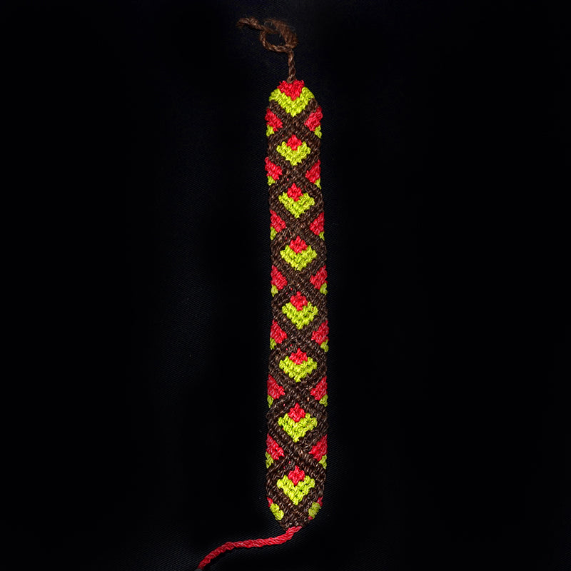 Multi-color diamond pattern chambira palm fiber bracelet - Amazon Ecology