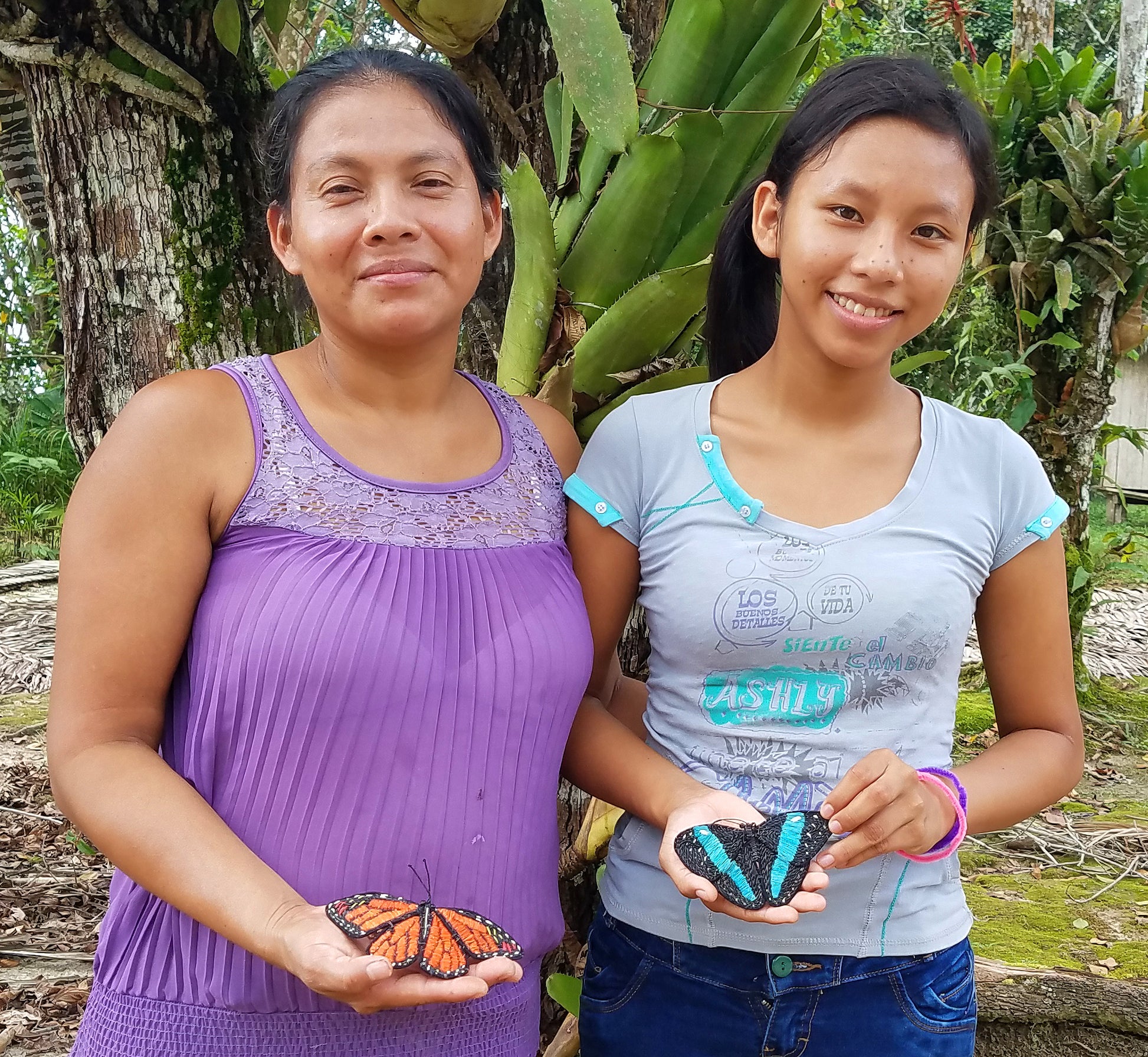 Woven butterfly pony tail barrettes - made by Peruvian Amazon artisans - Amazon Ecology