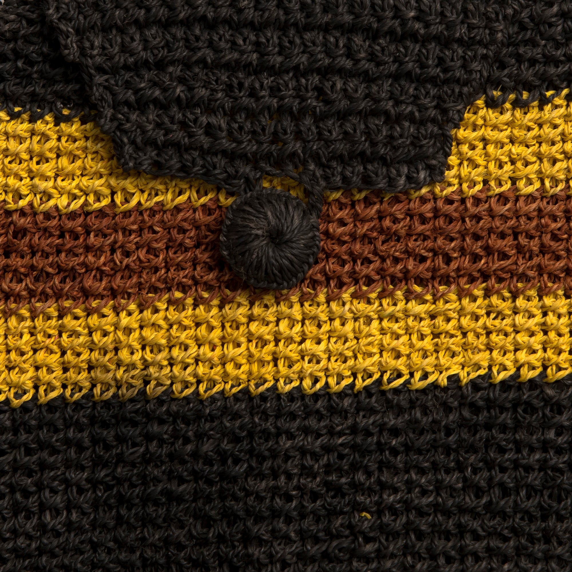 Black striped Round-bottom Shoulder Palm Fiber Bags made in the Peruvian Amazon - Amazon Ecology
